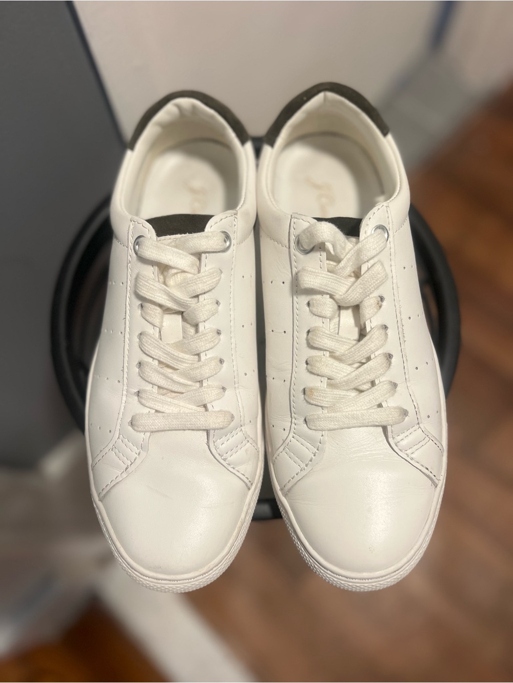 J. Crew White Leather Low-Top Sneakers with Gray Heel Tab size 7 women - Picture 9 of 12